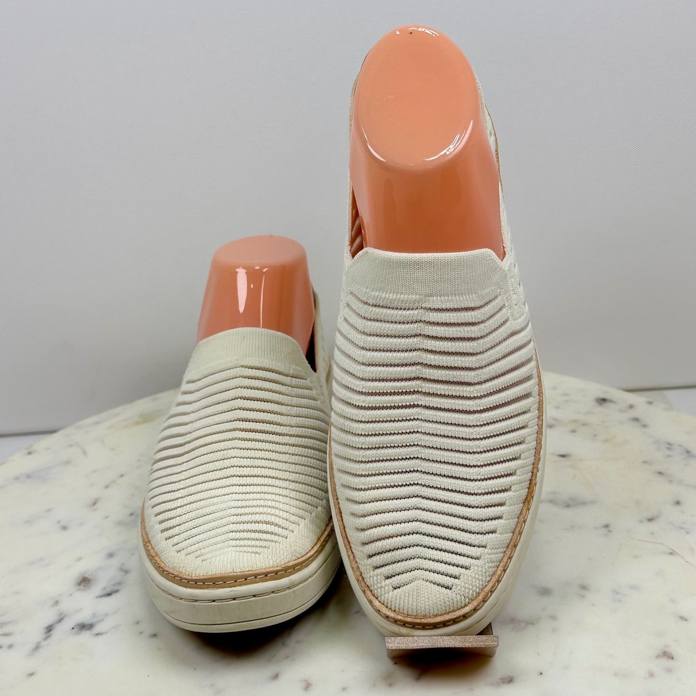 UGG Sammy Chevron Cream HyperWeave Knit Slip On Sneakers Womens 8 1109533